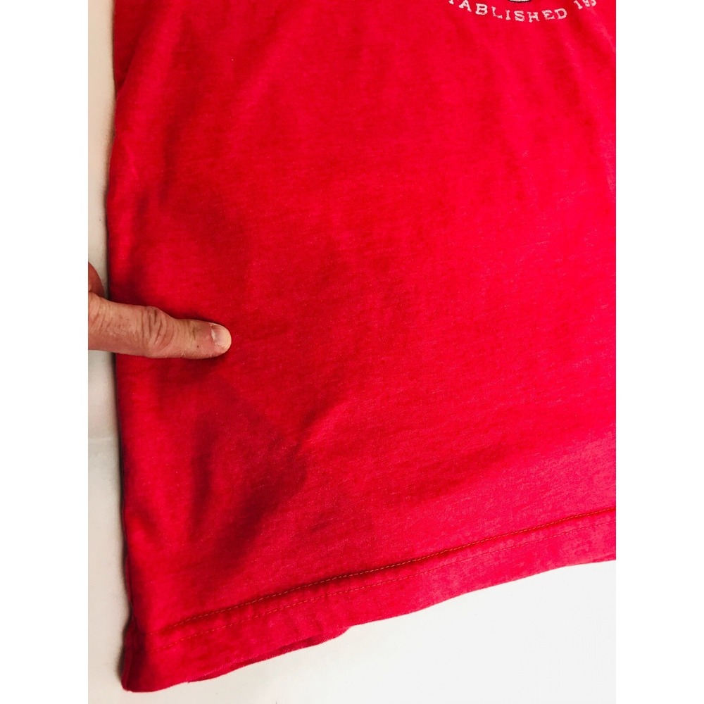 IZOD T-Shirt Men's Size Large Red Shred & Repeat Classic Relaxed Short Sleeve - Picture 6 of 7